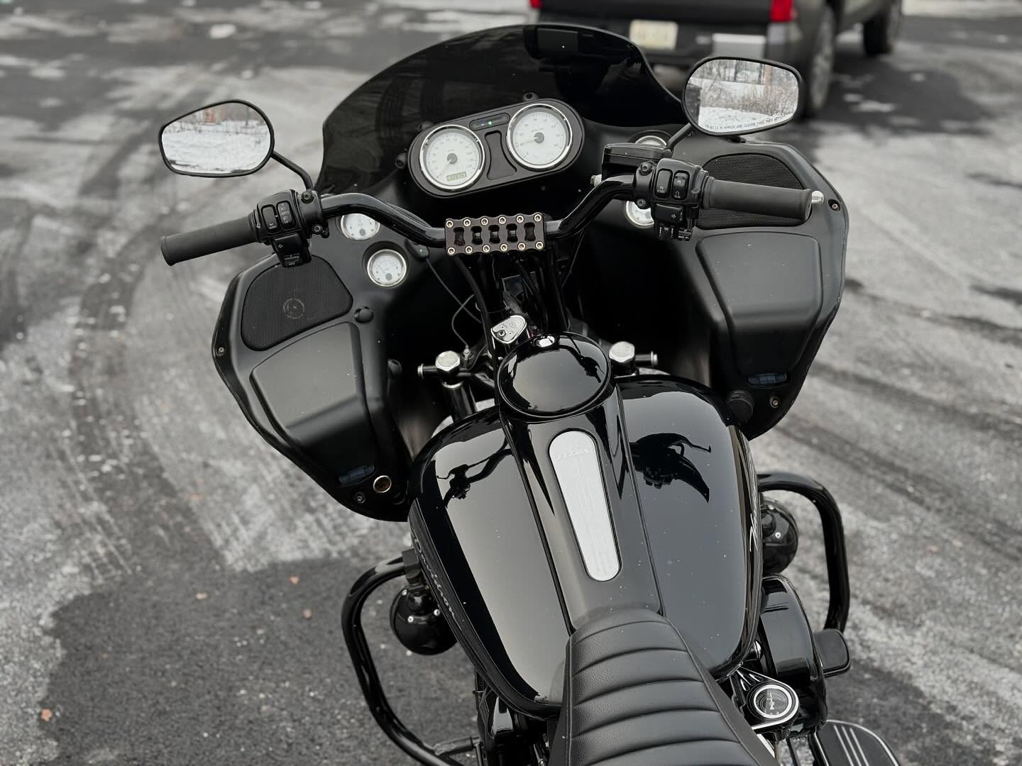 2011 ROAD GLIDE Built 103" Baker trans