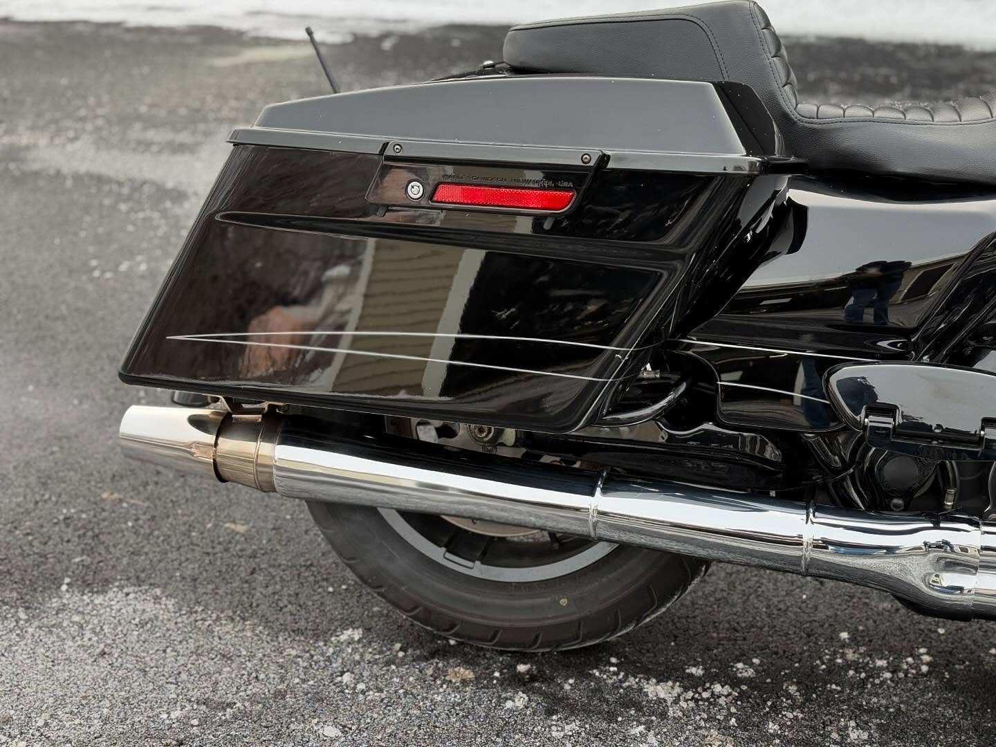 2011 ROAD GLIDE Built 103" Baker trans