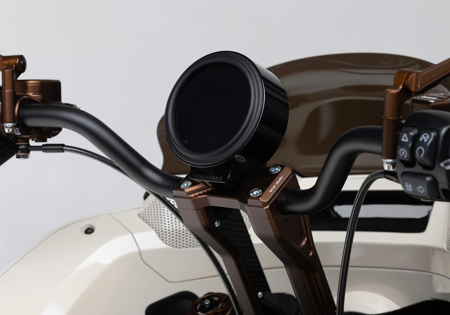 2023 ST CUSTOM BUILD