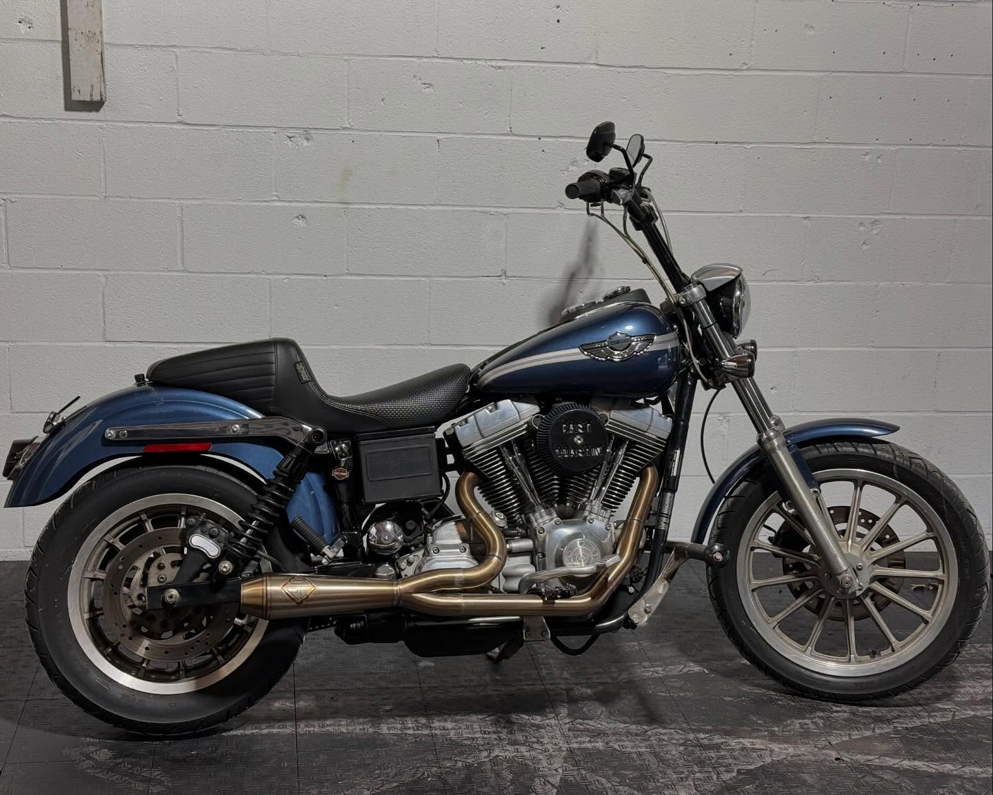 2003 FXD