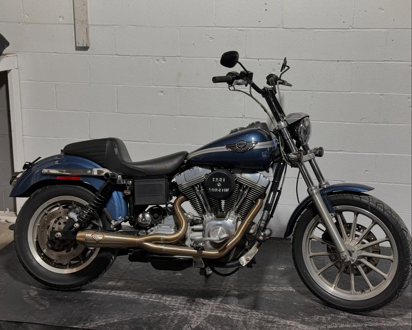 2003 FXD