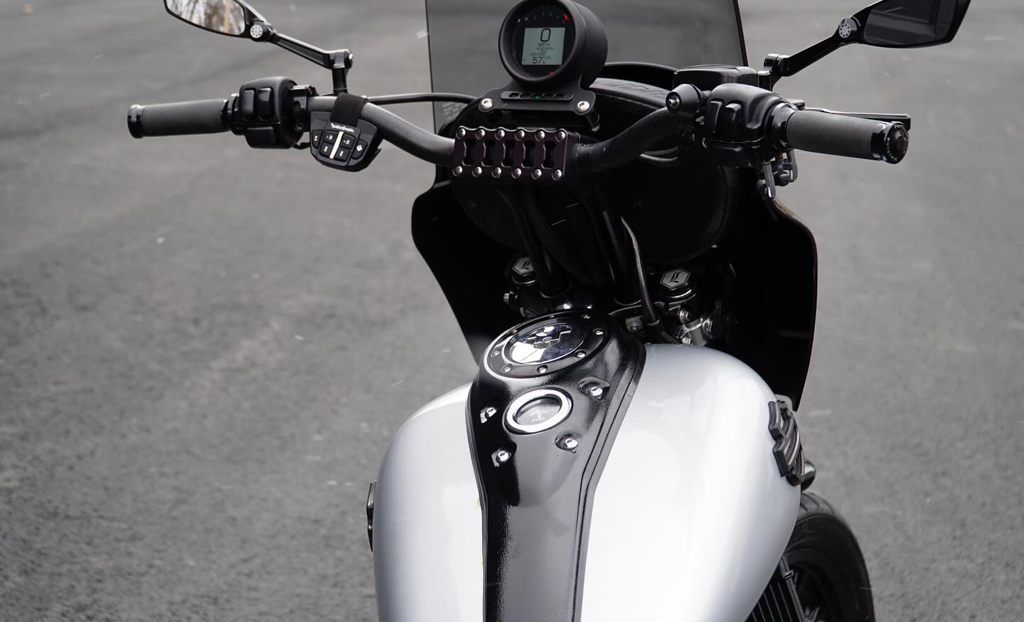 2005 FXDi