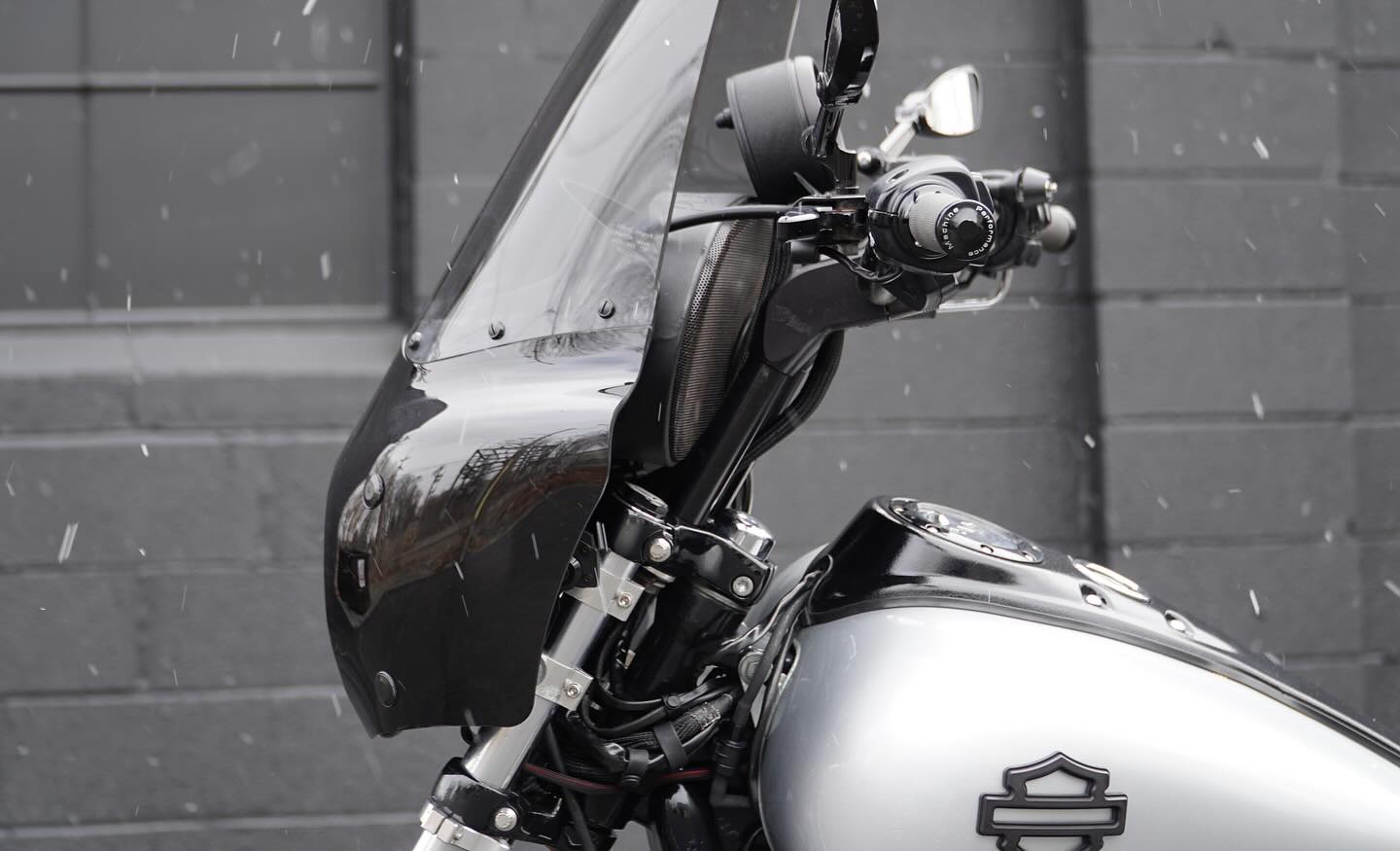 2005 FXDi