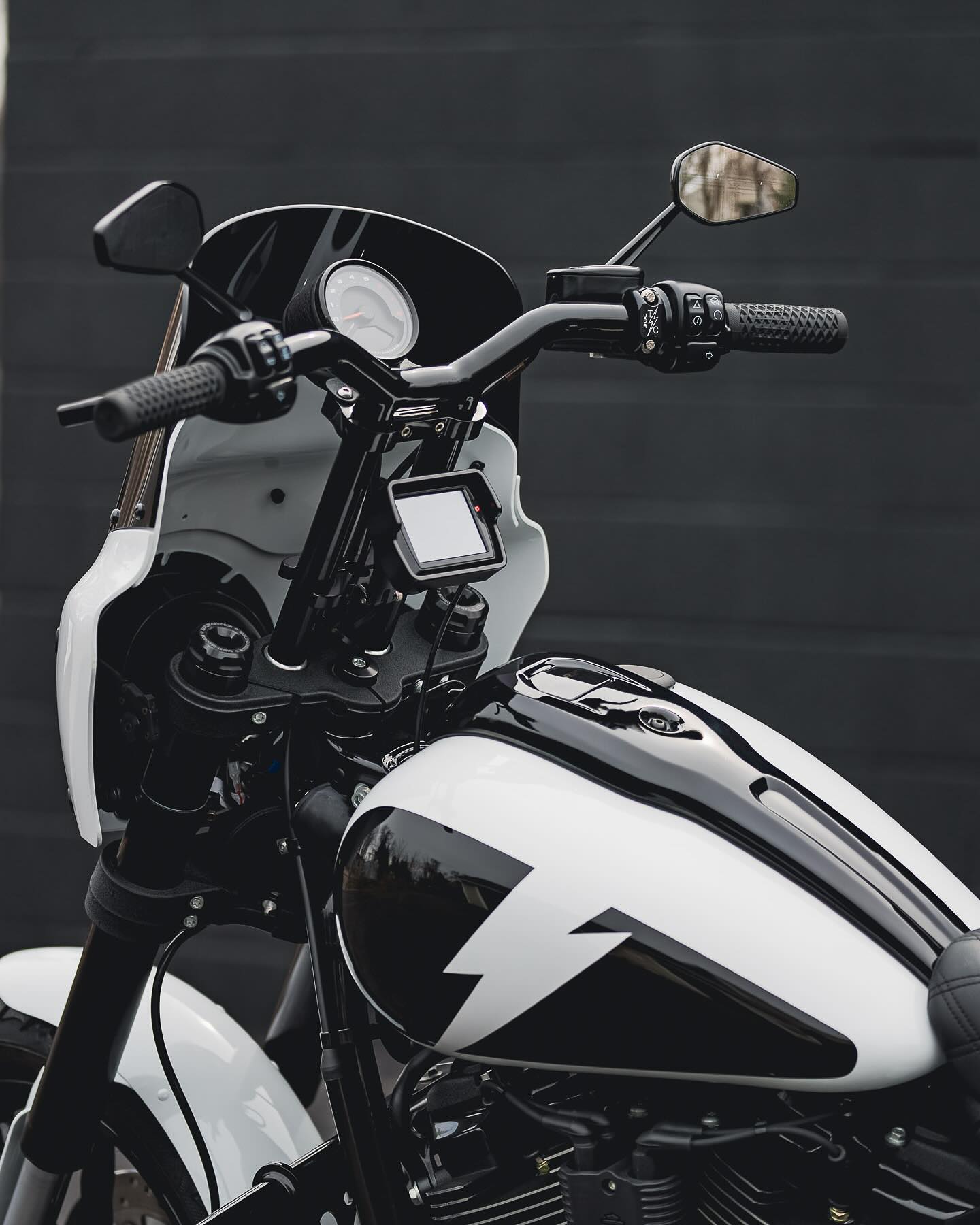 2022 FXLRS