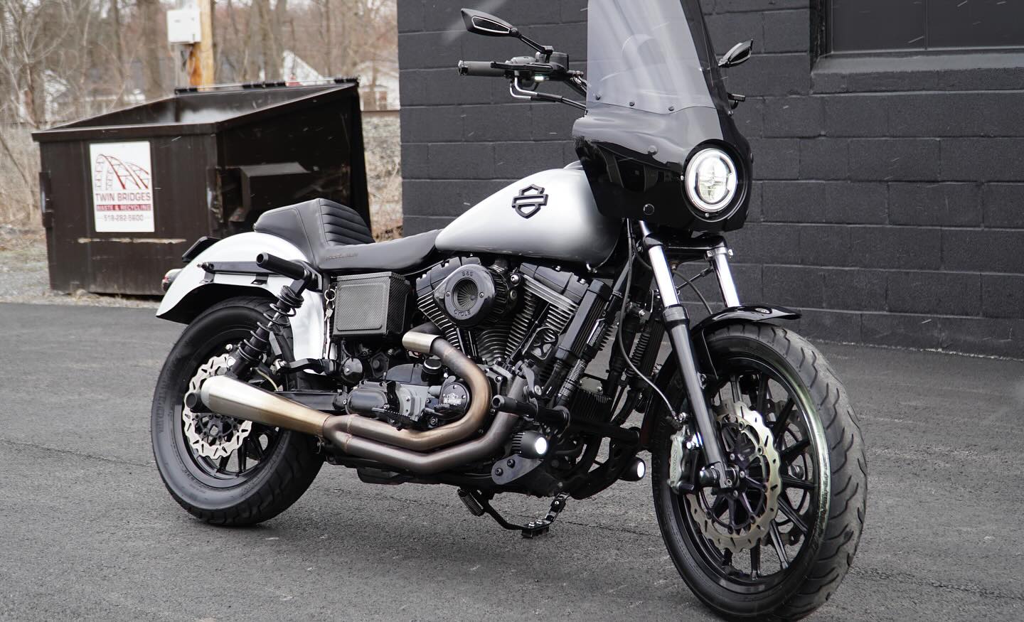 2005 FXDi