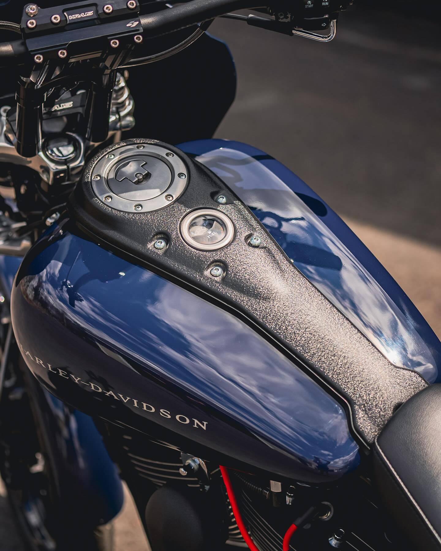 2004 FXDXi