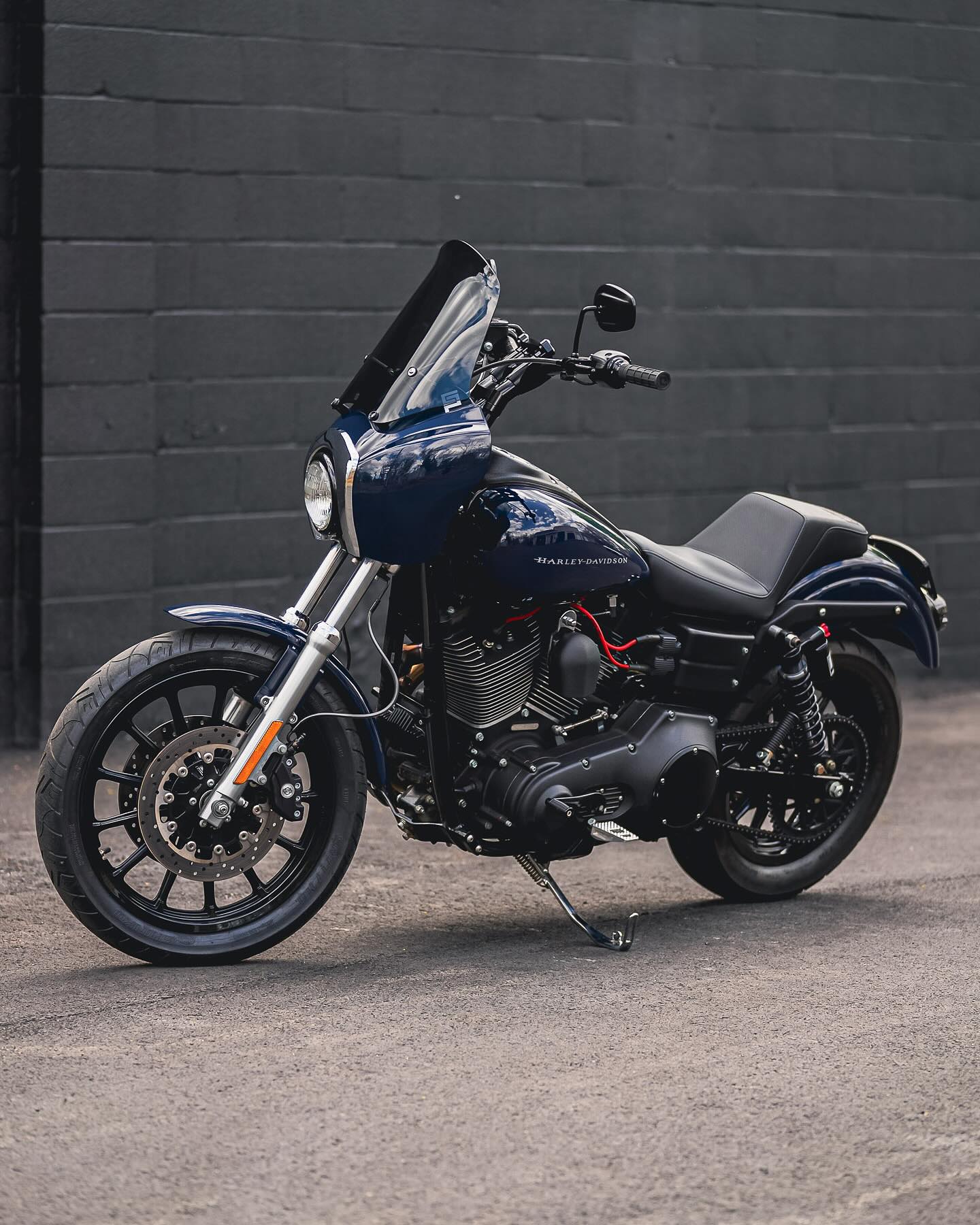 2004 FXDXi