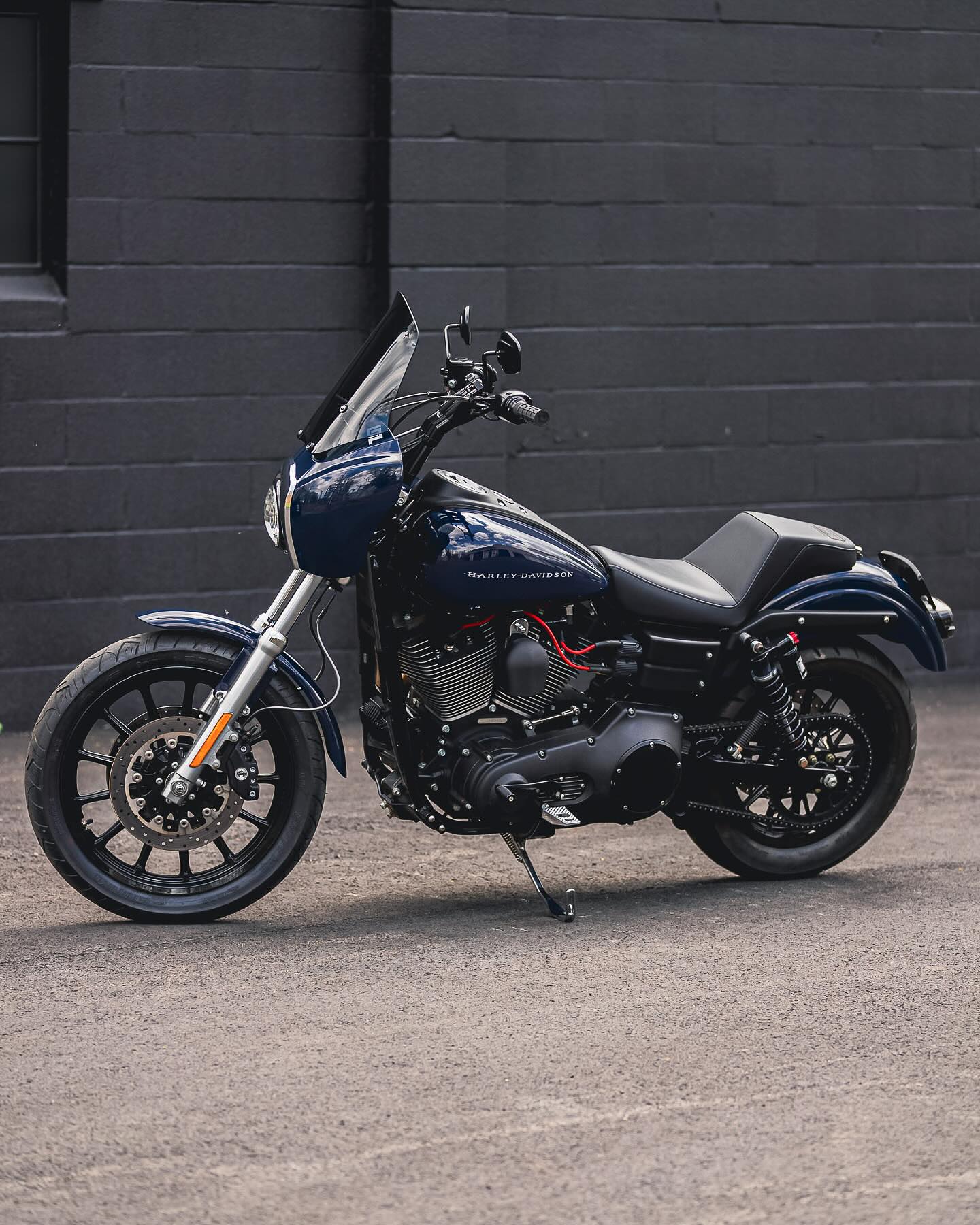 2004 FXDXi