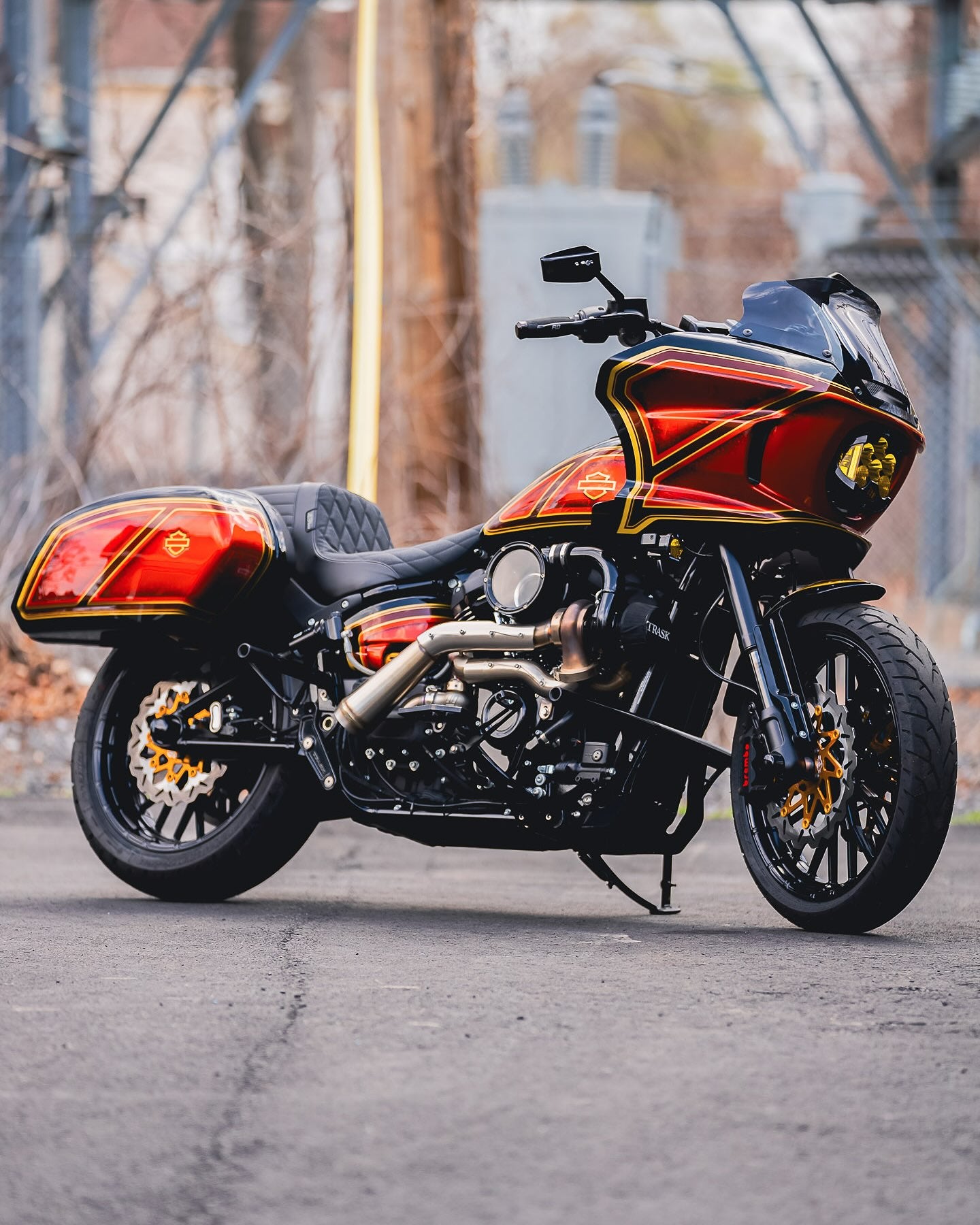 2023 LOW RIDER ST