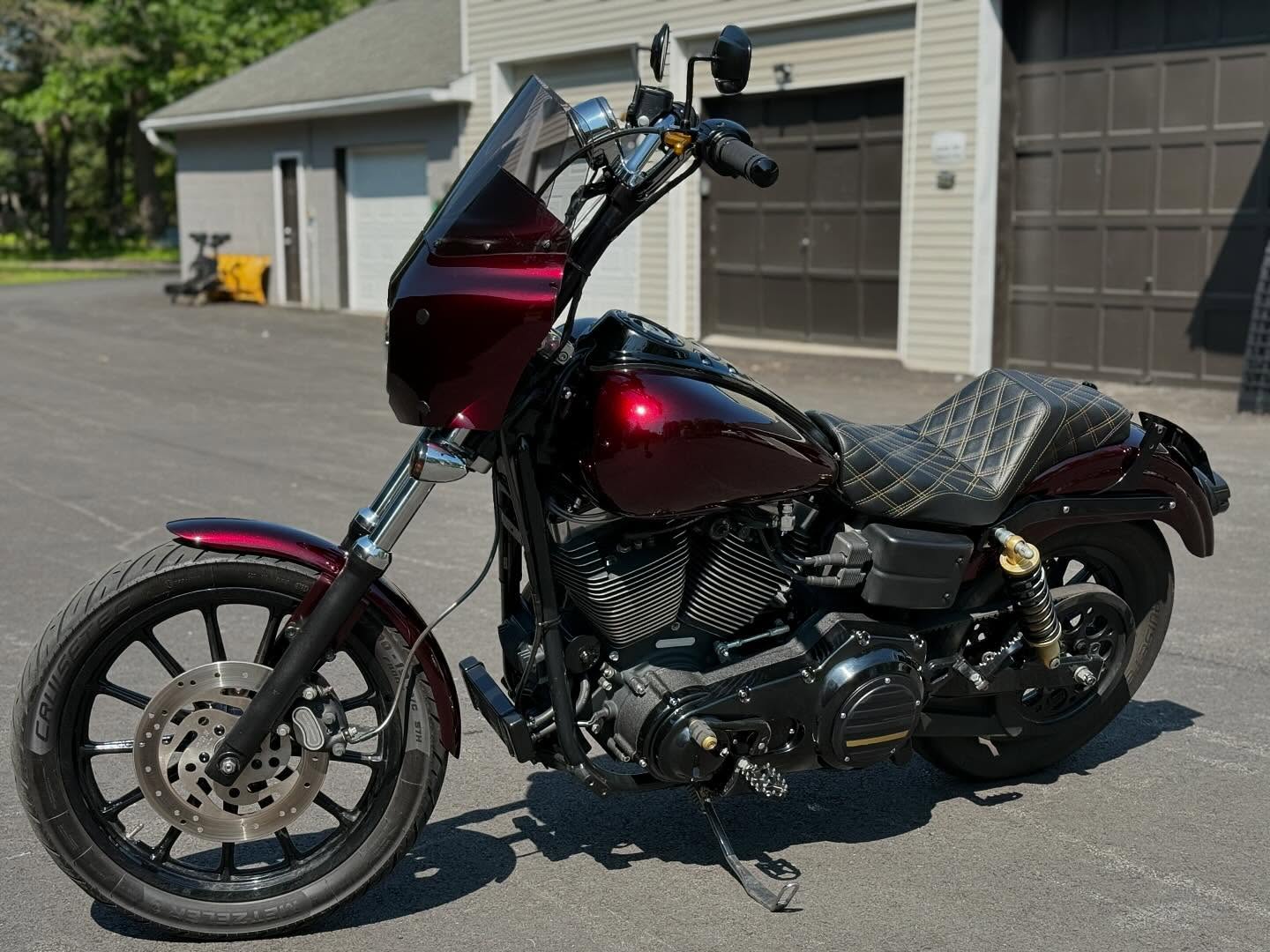 2005 FXD