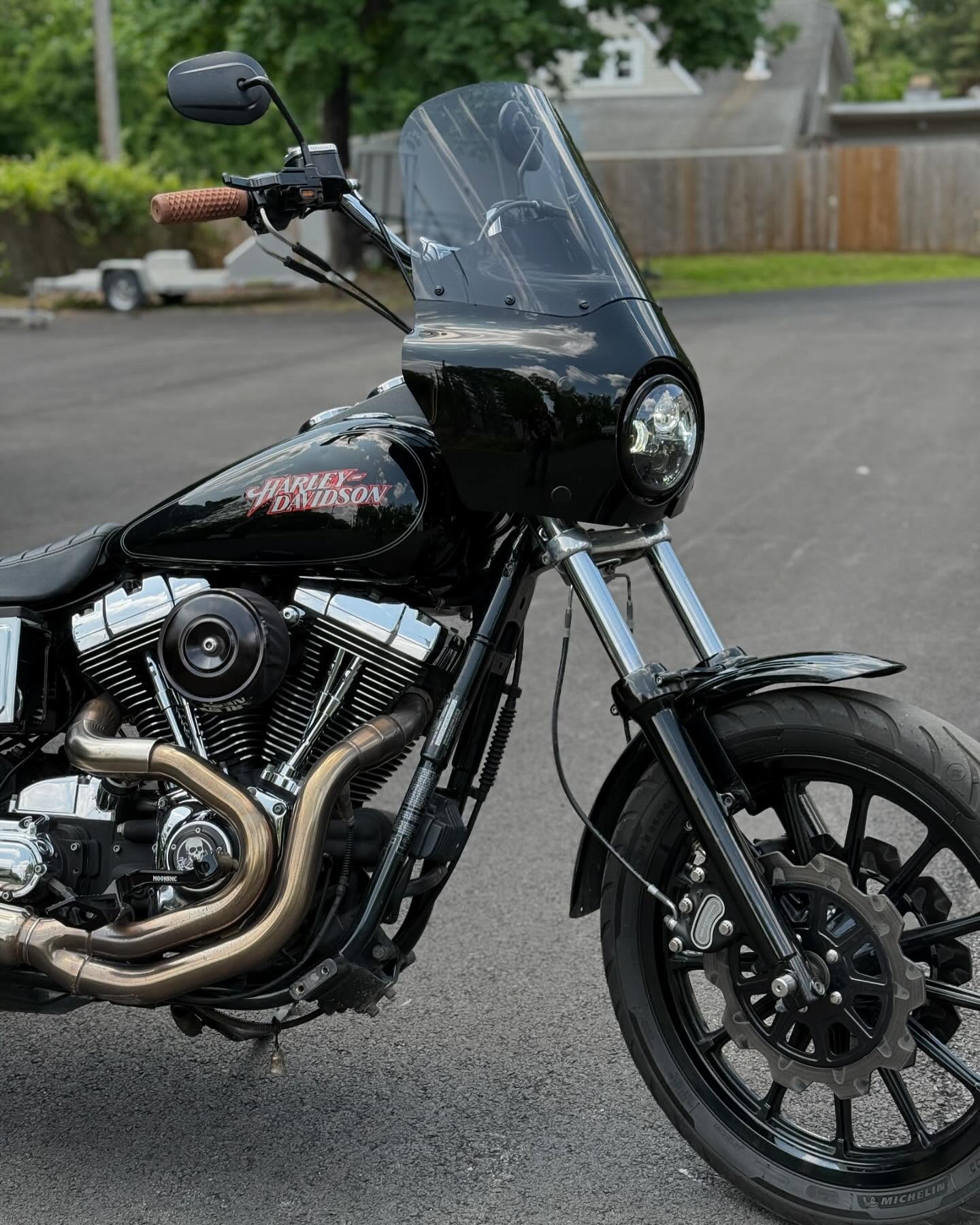 2004 FXDLi