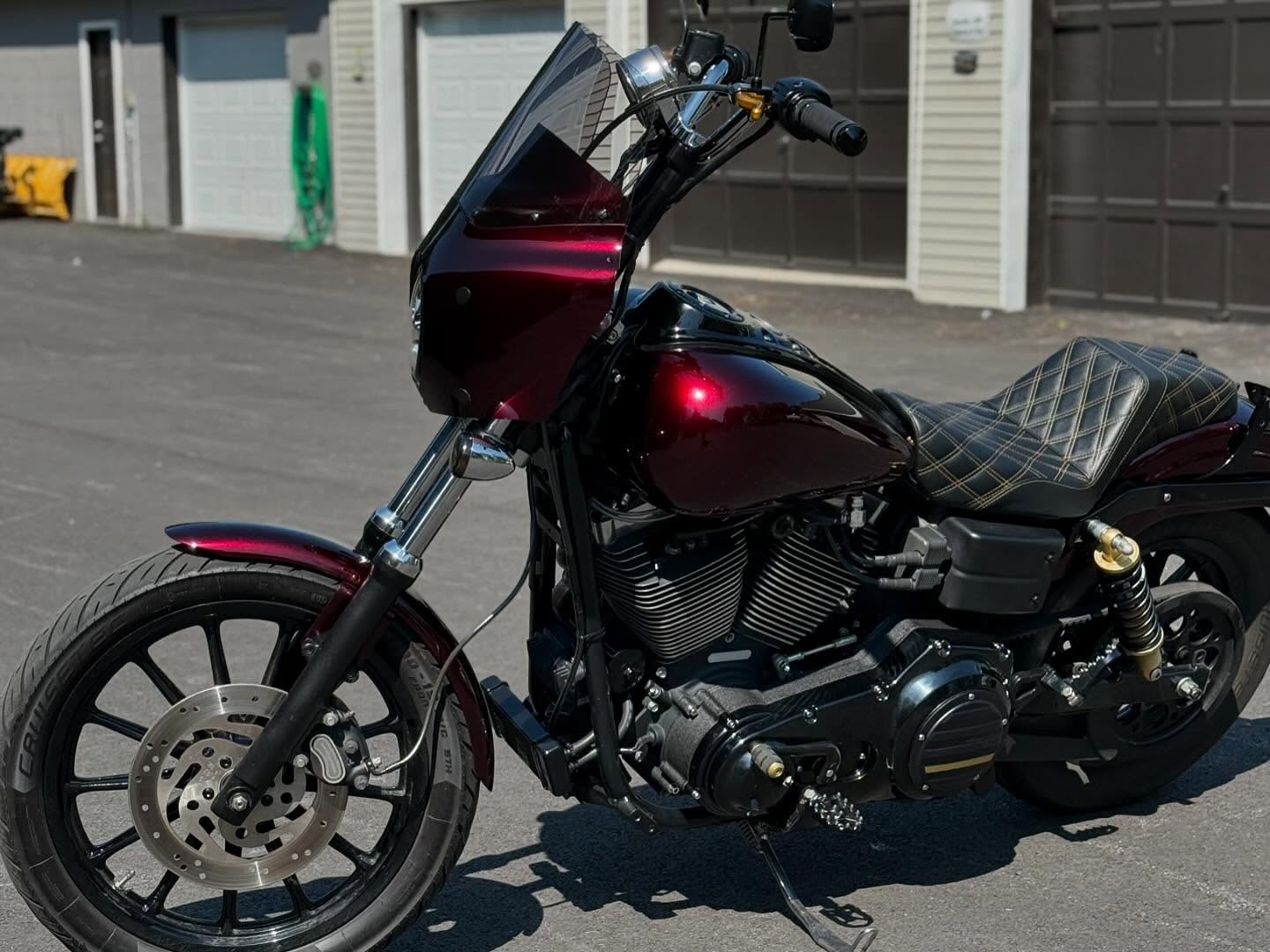 2005 FXD
