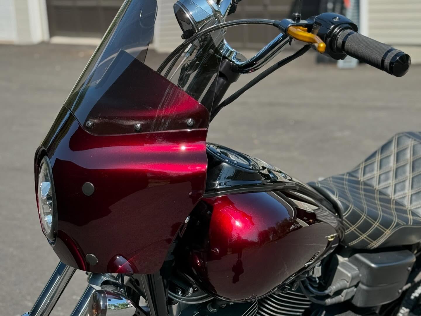 2005 FXD