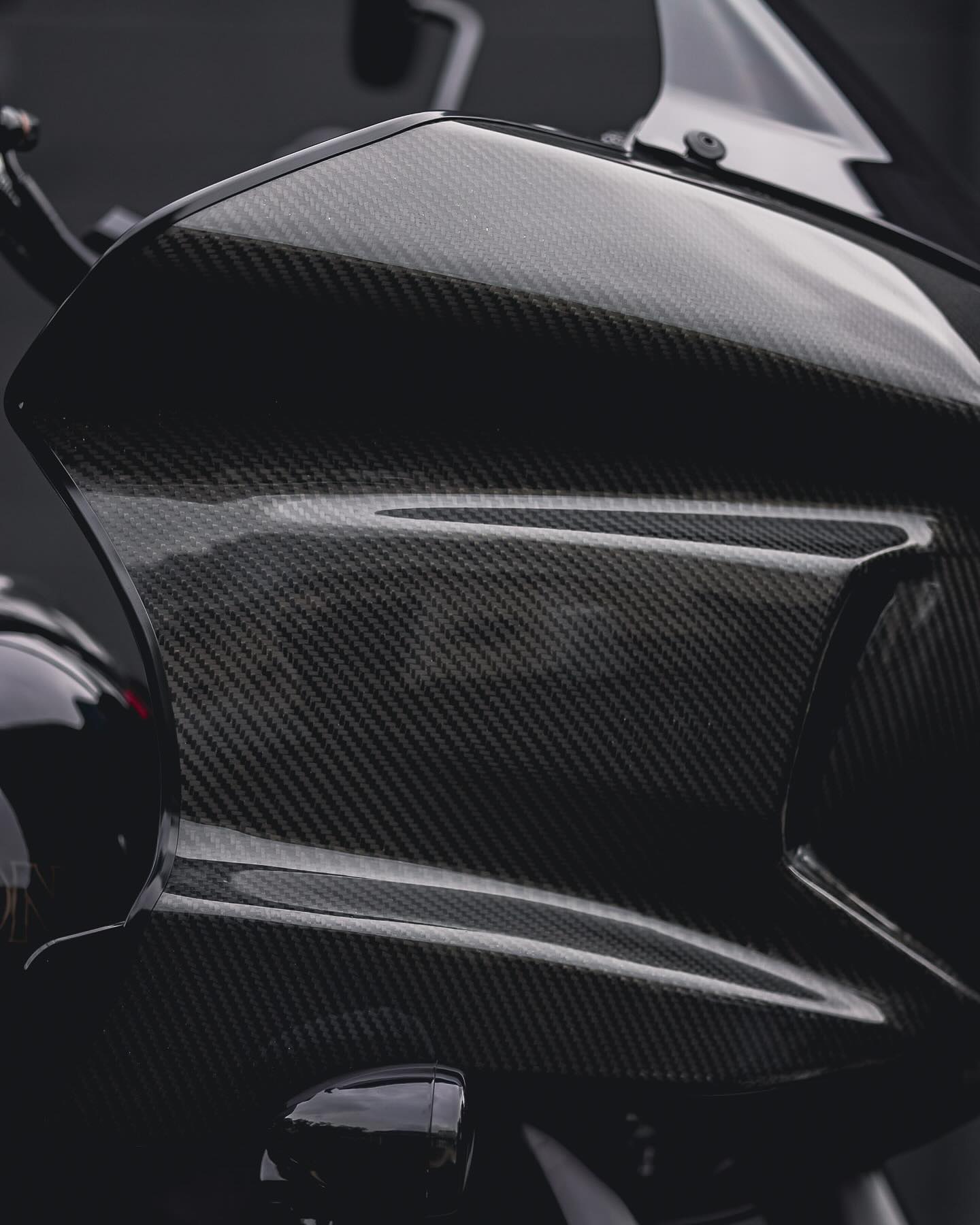 2022 CARBON LOW RIDER ST