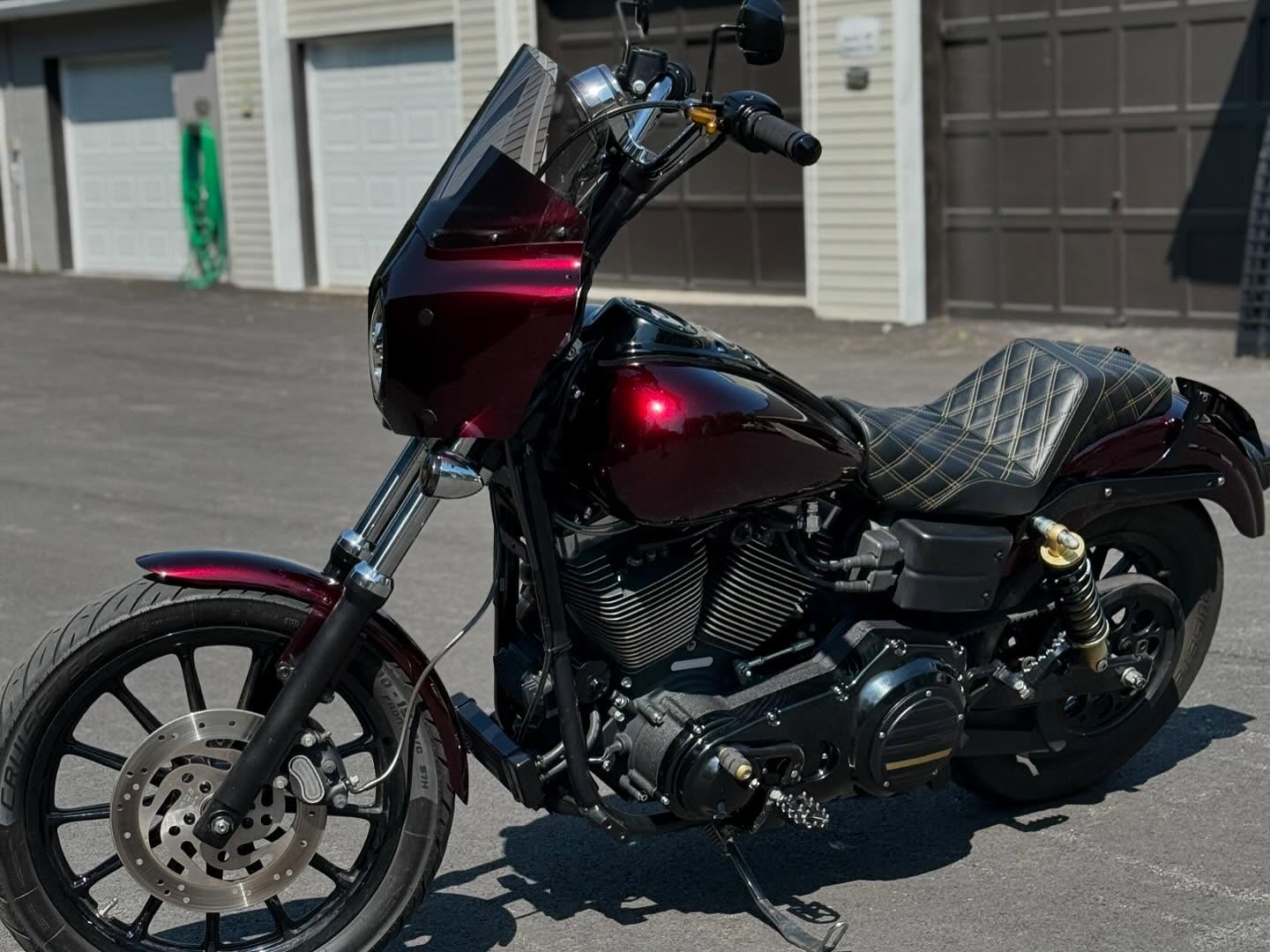 2005 FXD