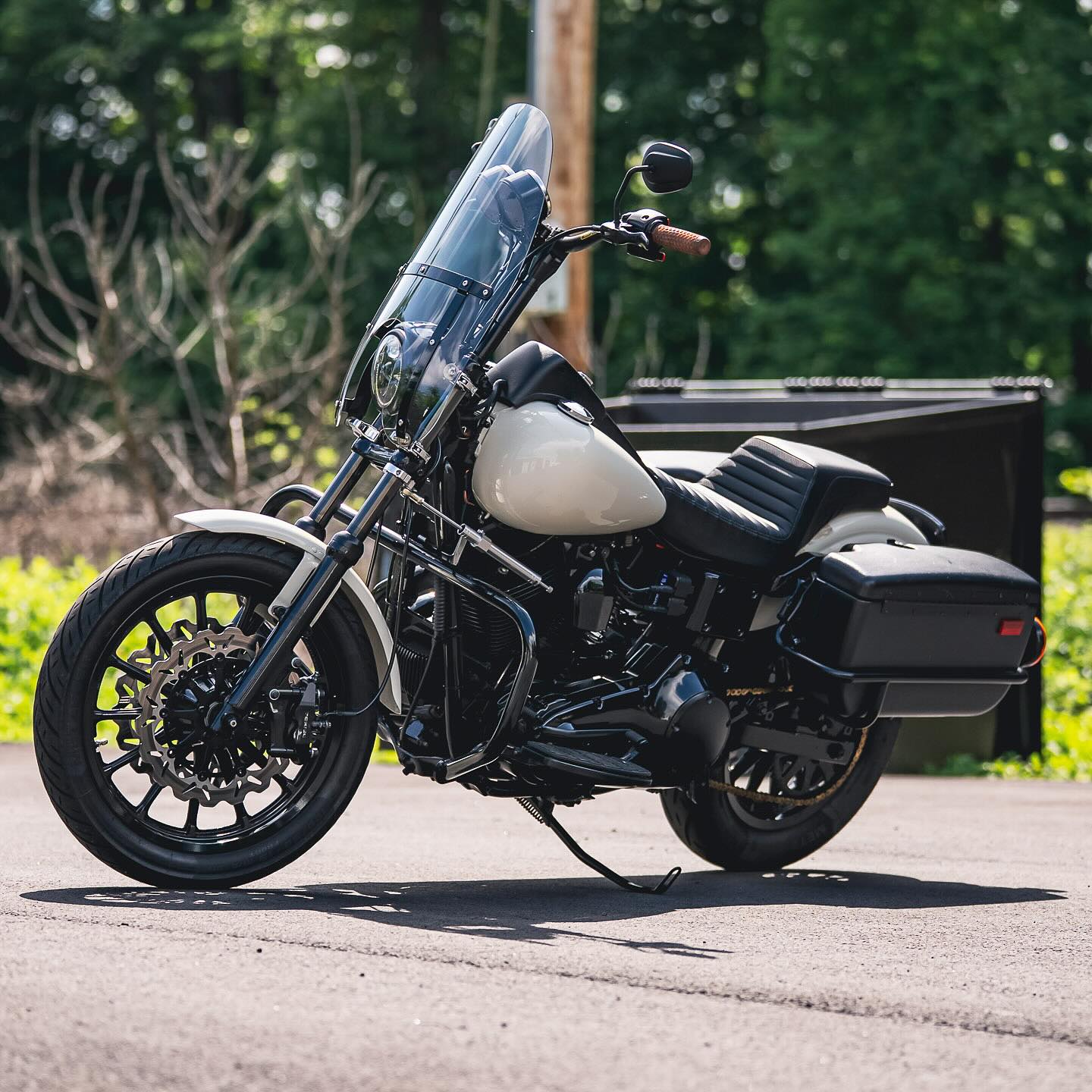 2002 FXDP