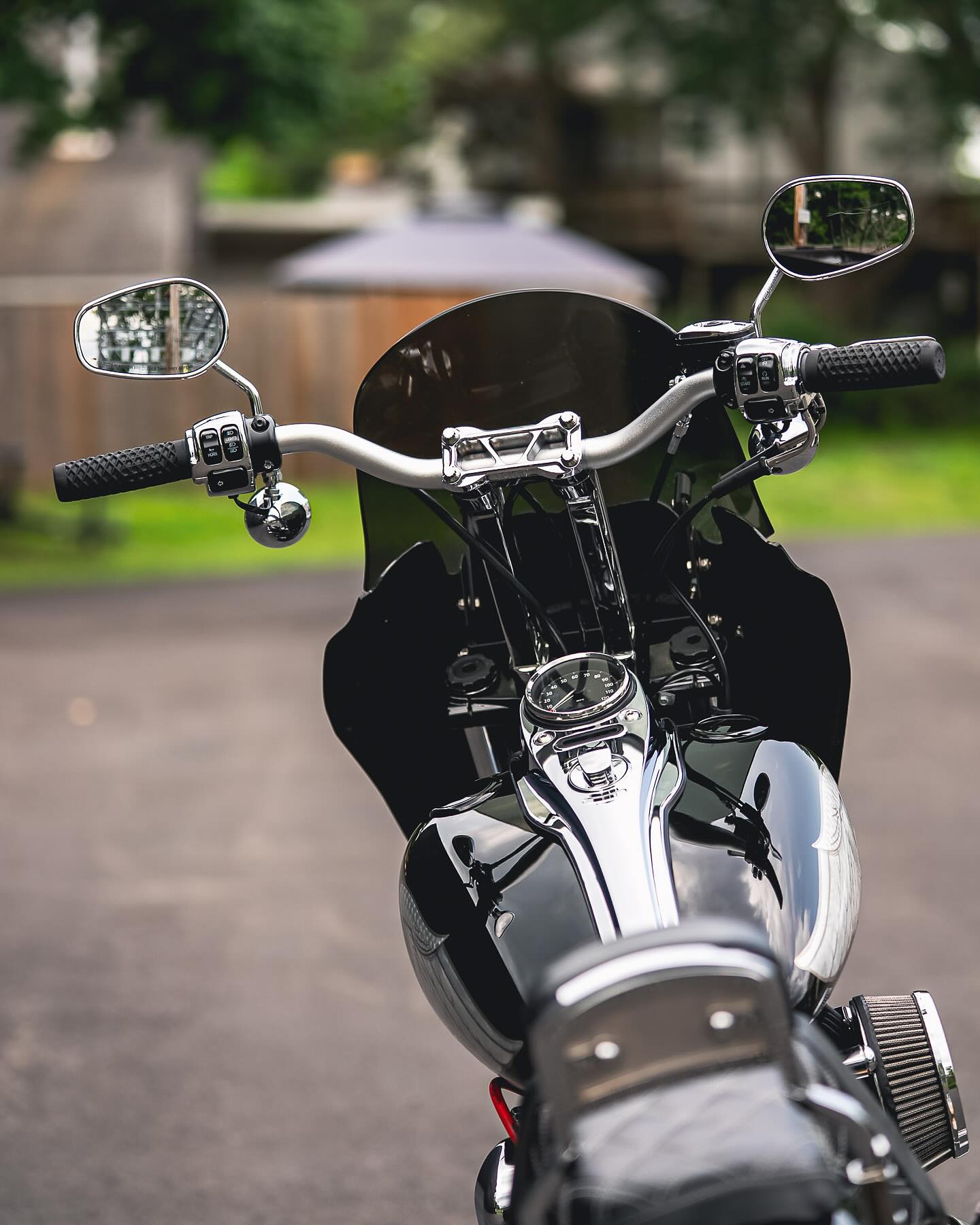 2015 FXDB