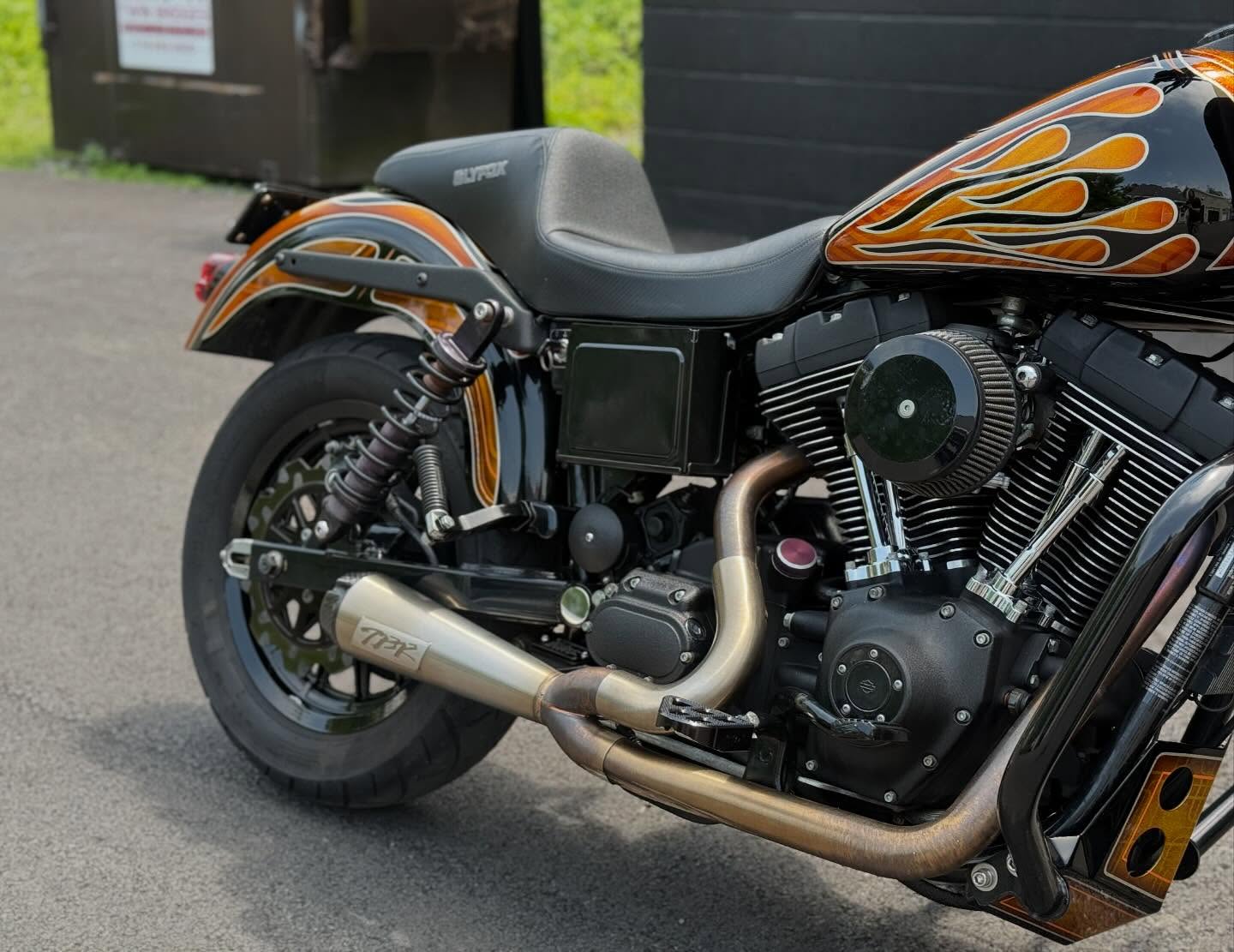 2002 FXDX