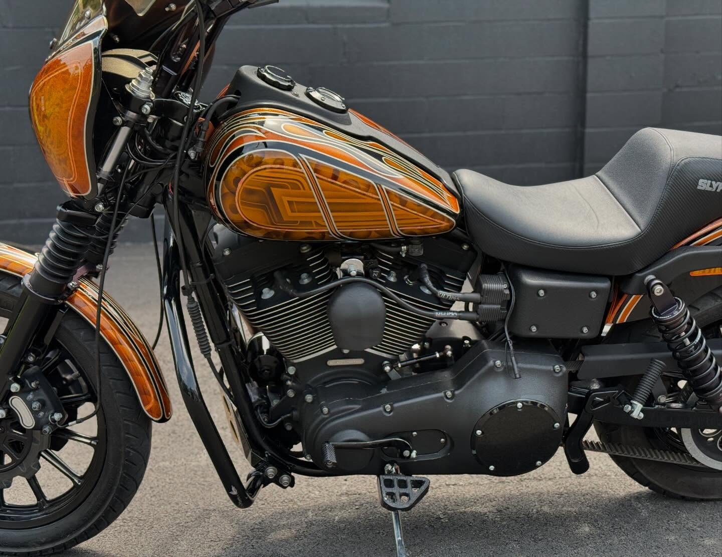 2002 FXDX