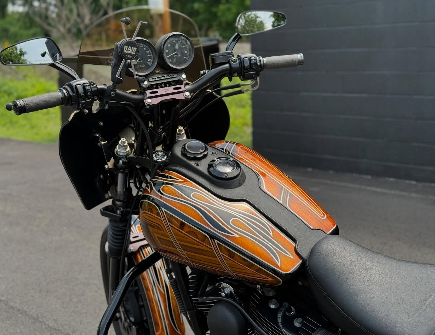 2002 FXDX