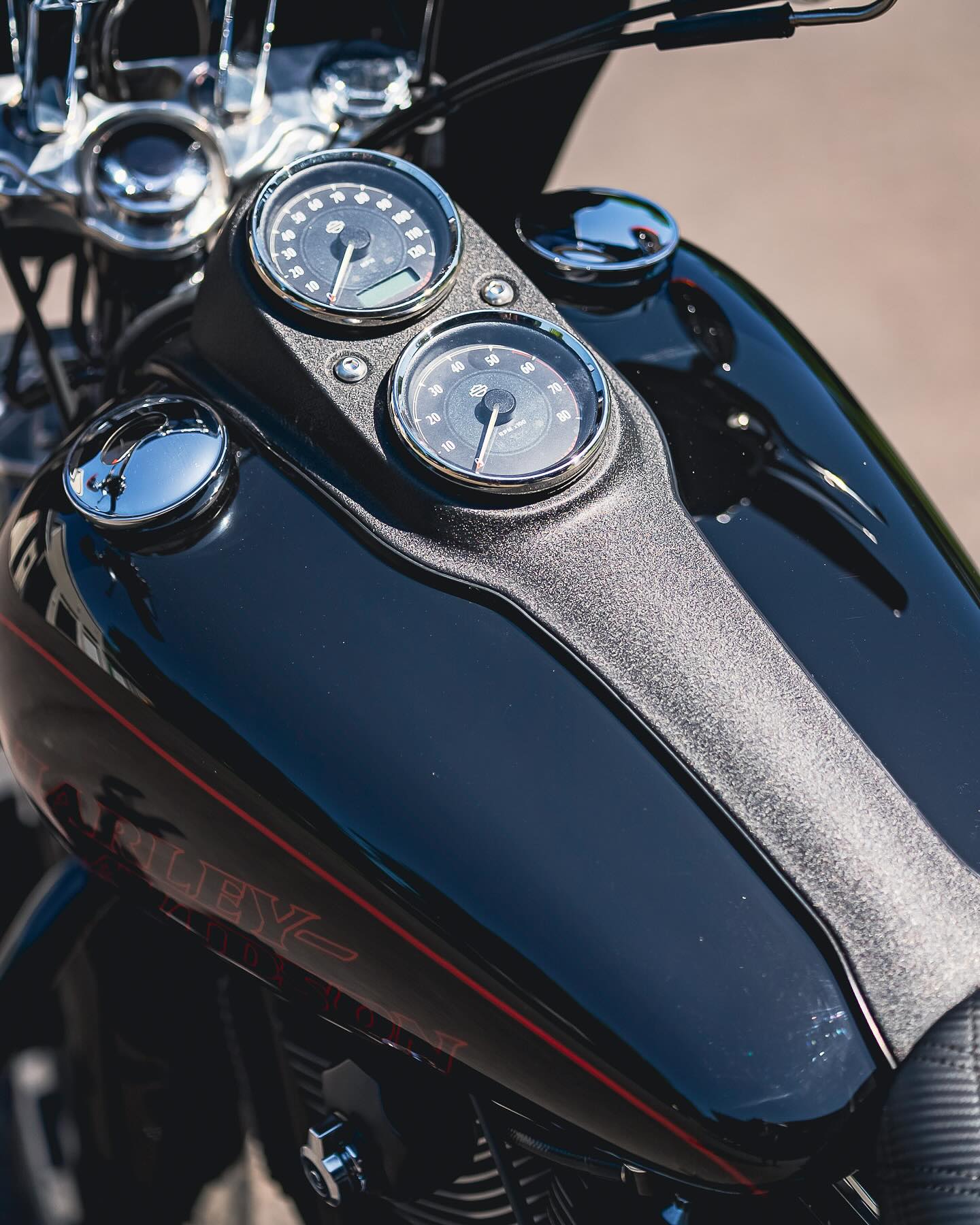 2015 FXDL