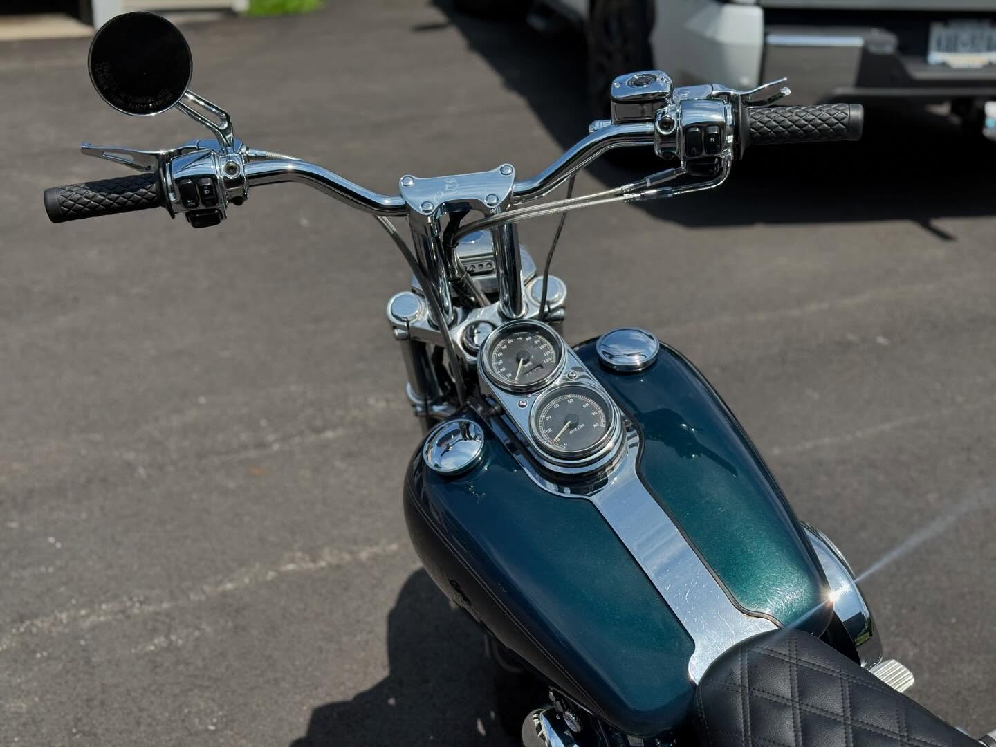 2002 FXDL