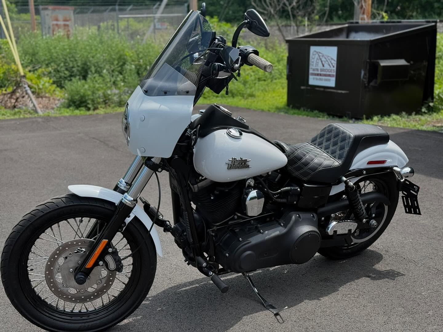 2016 FXDB