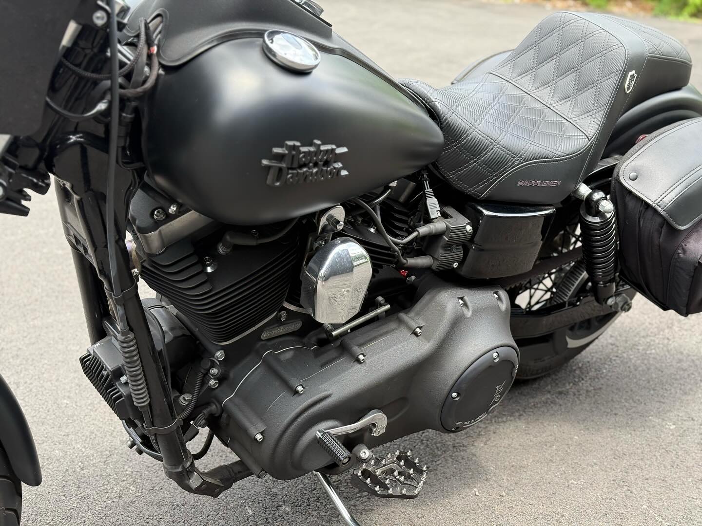2016 FXDB