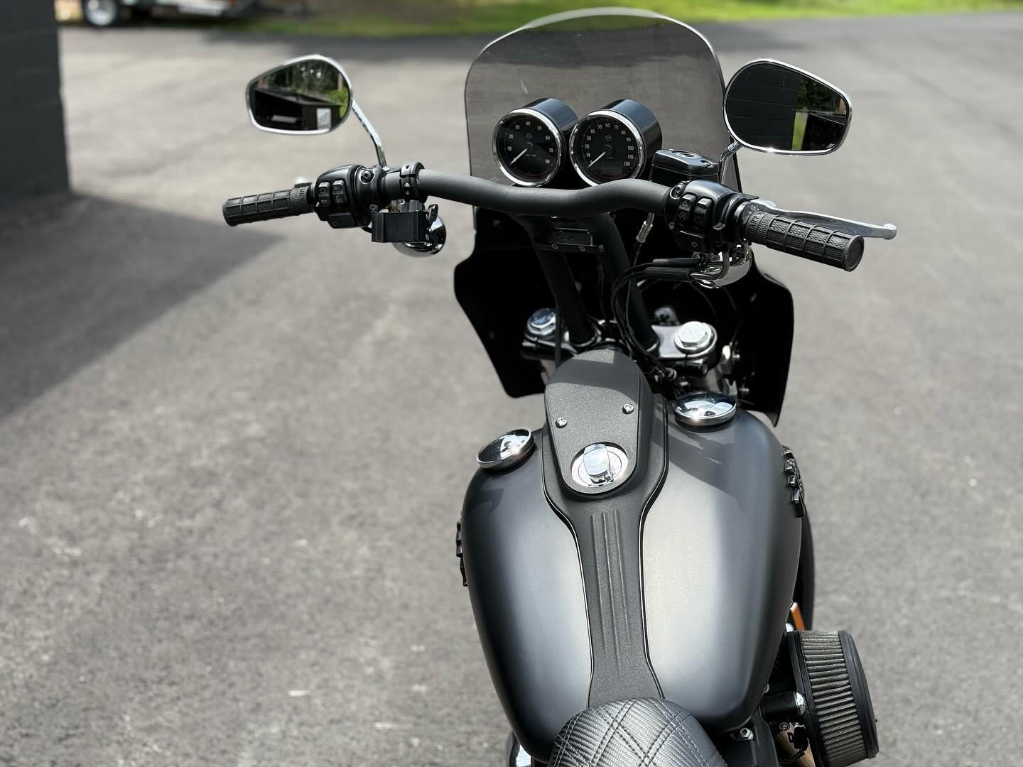 2016 FXDB