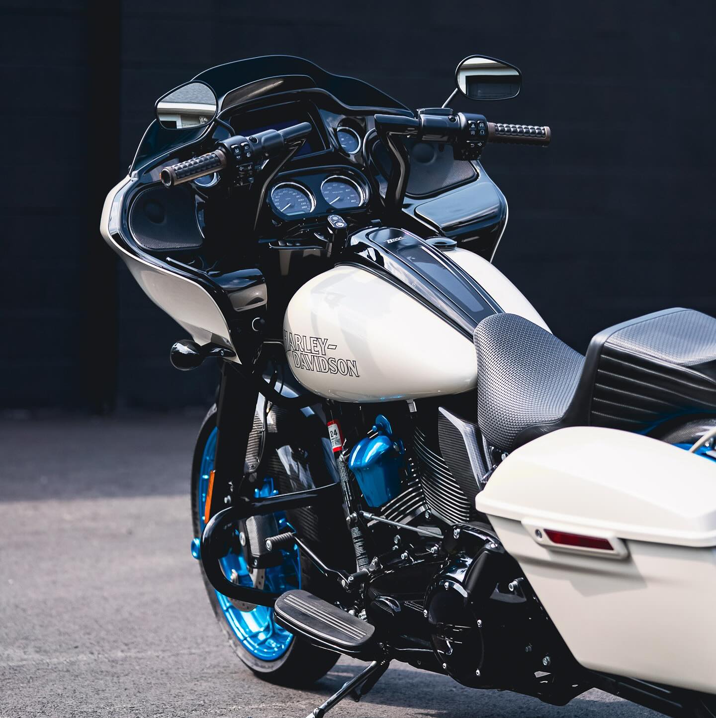 2023 RG ST 128"