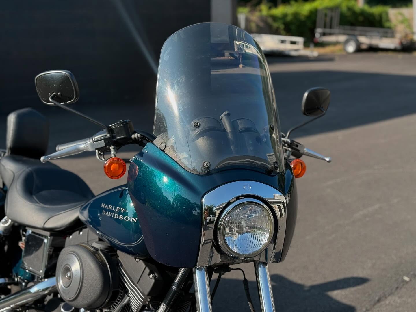 2001 FXDXT