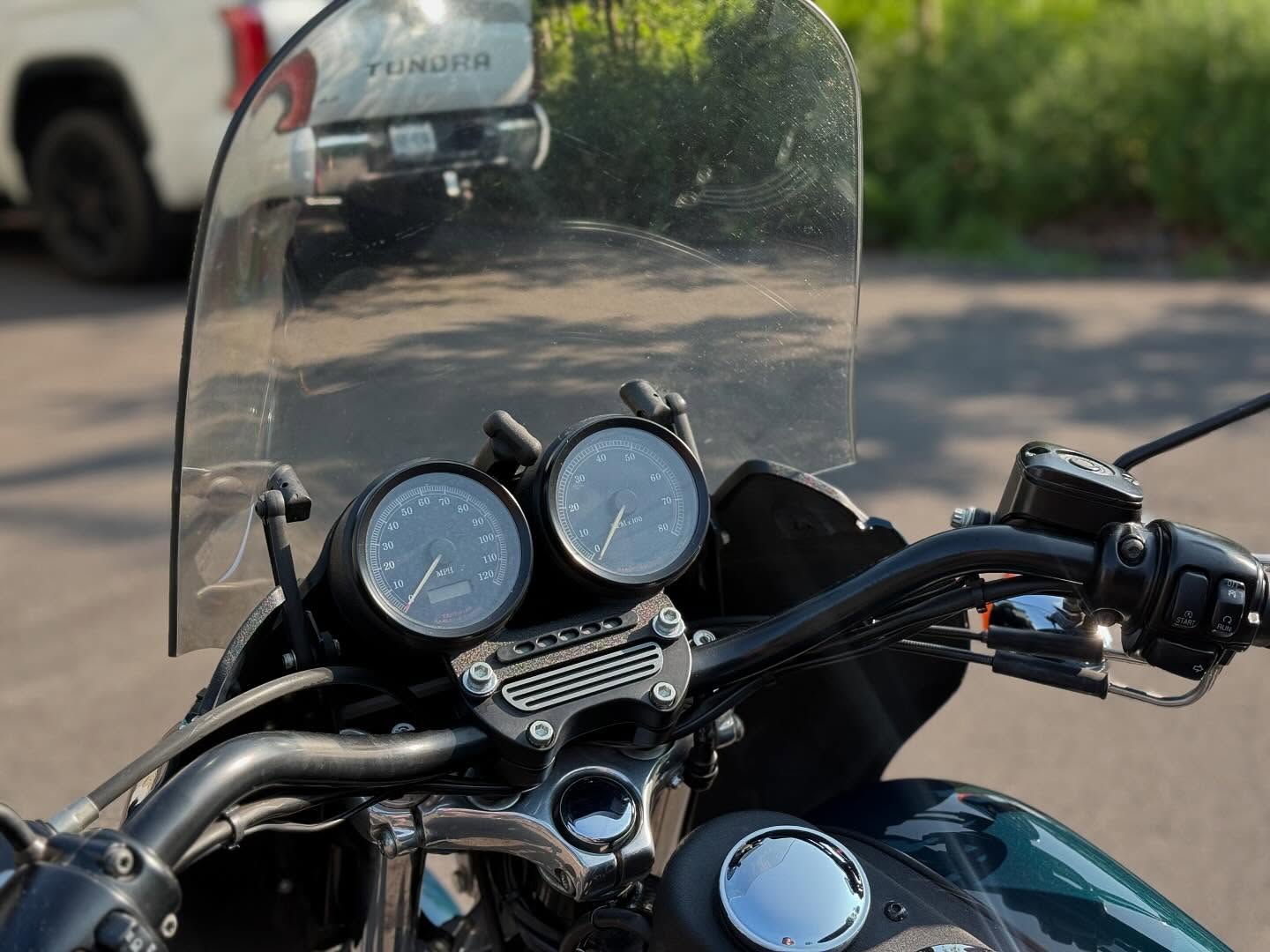 2001 FXDXT