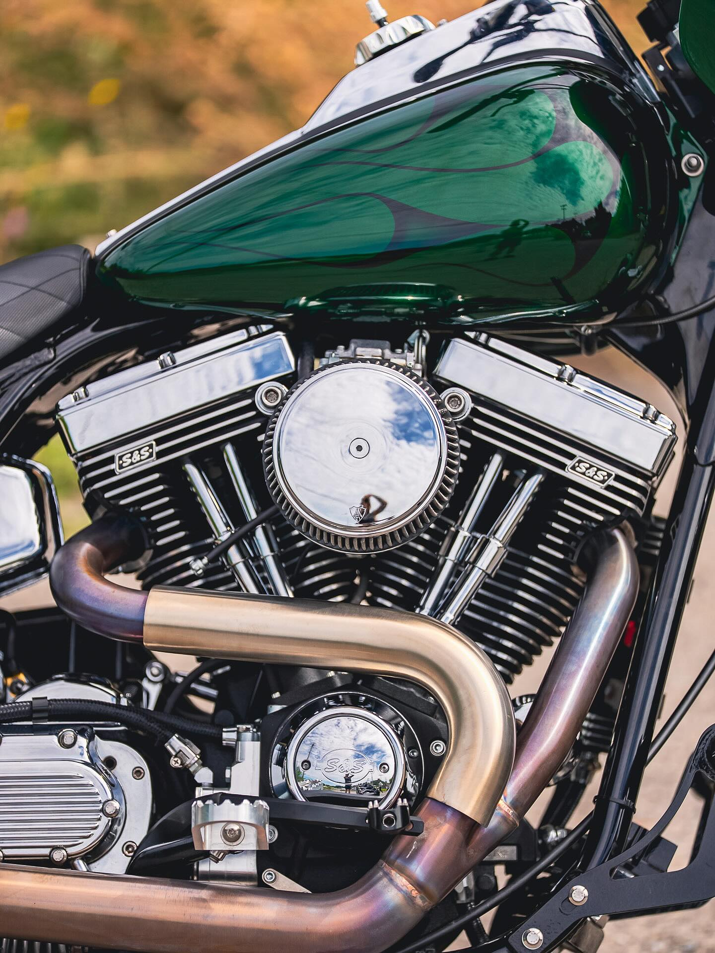 1987 FXR V111