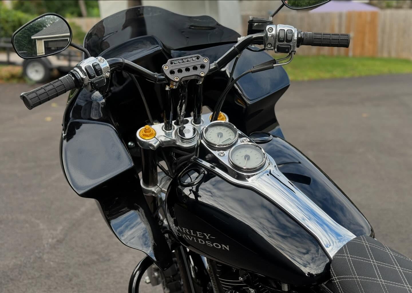 2009 FXDL