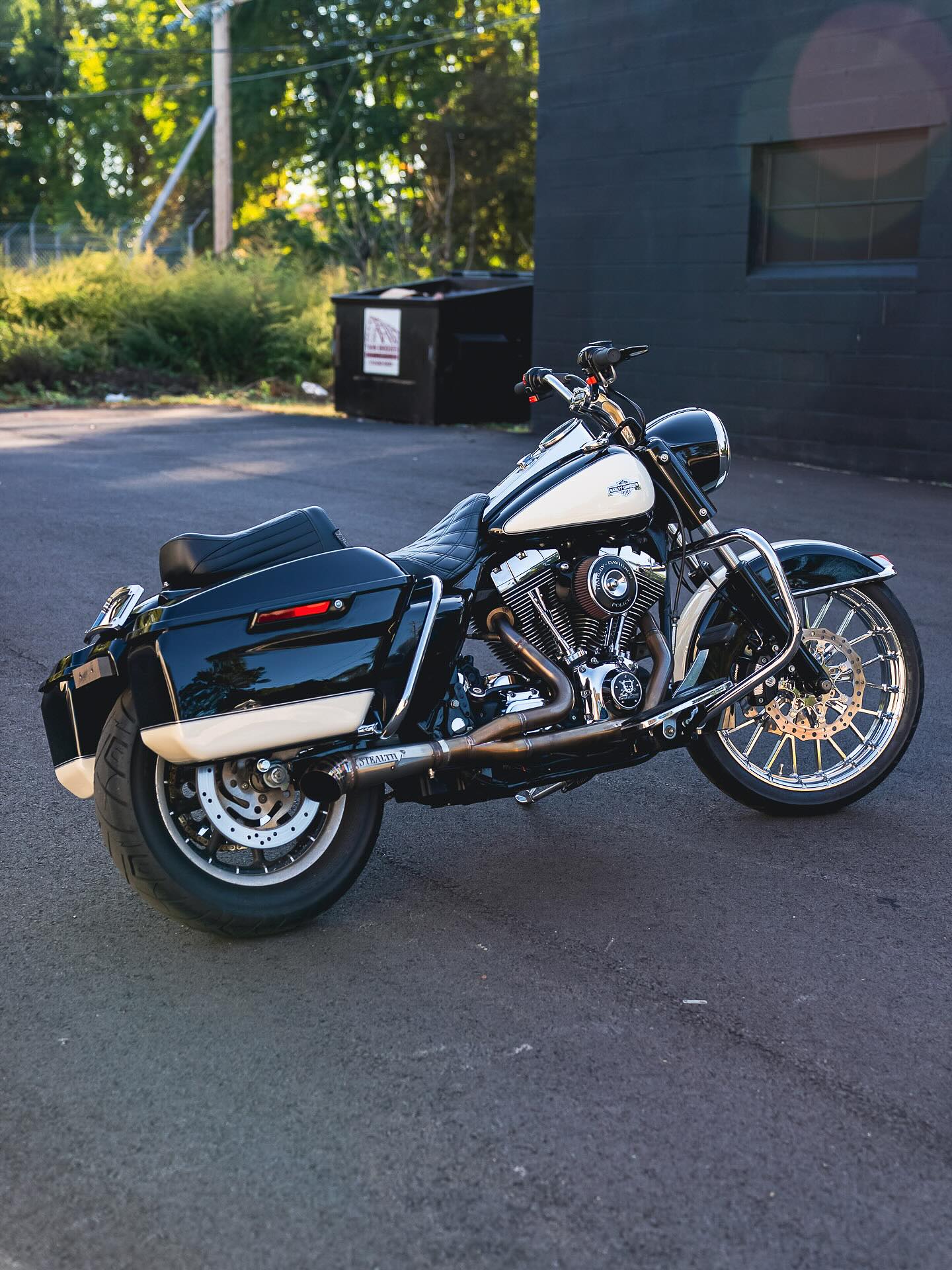 2003 ROAD KING POLICE