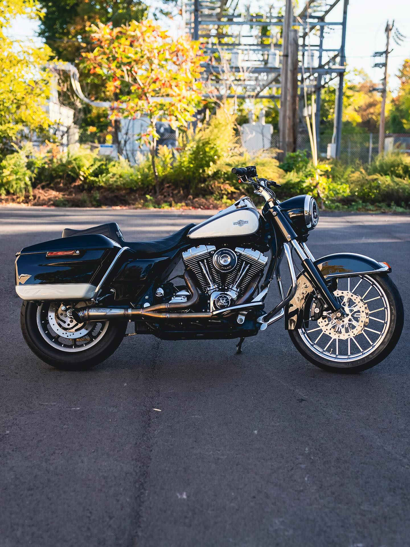 2003 ROAD KING POLICE
