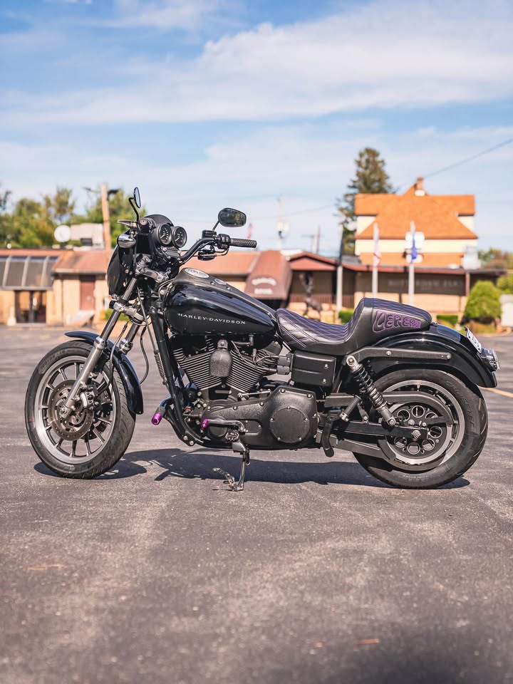 2005 FXDXi