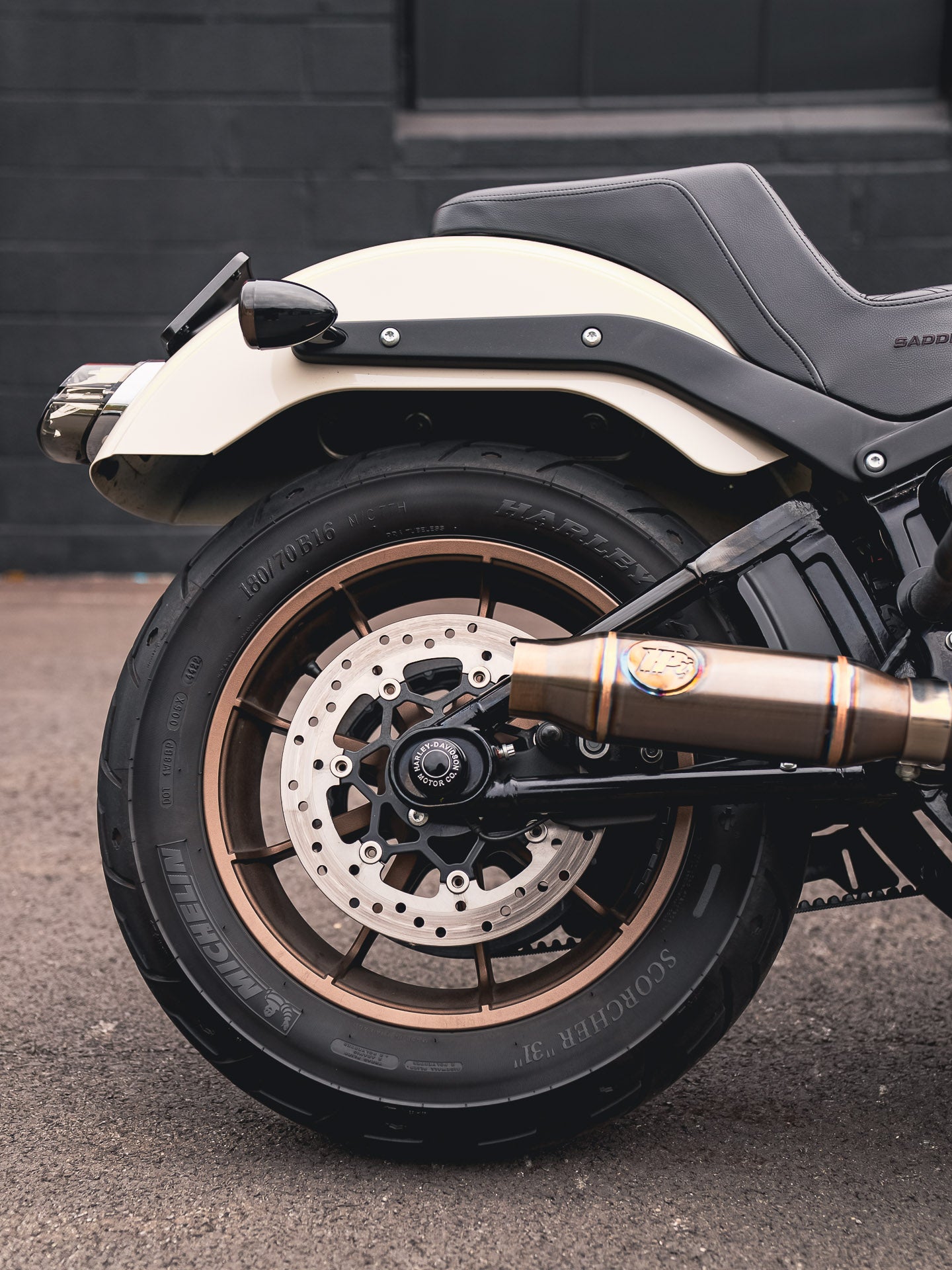 2023 FXLRS 131"
