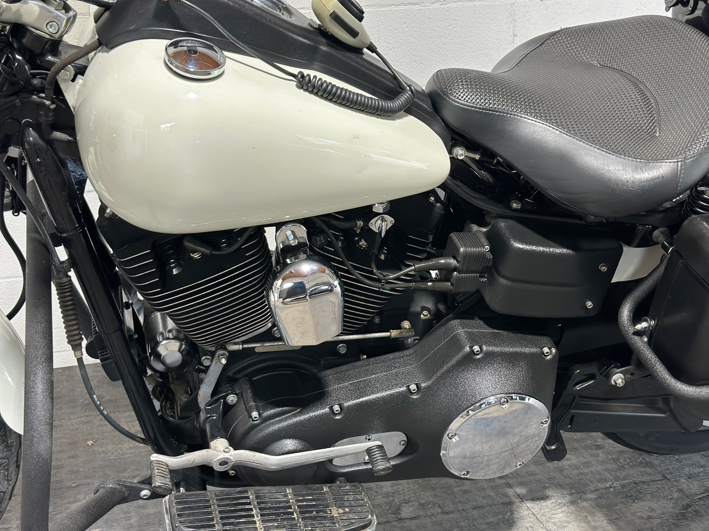 2004 FXDP