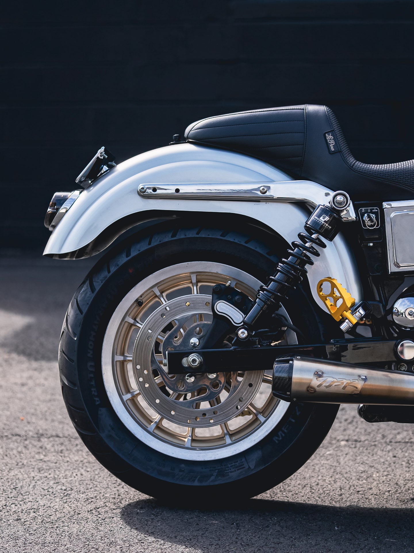 2003 FXDL