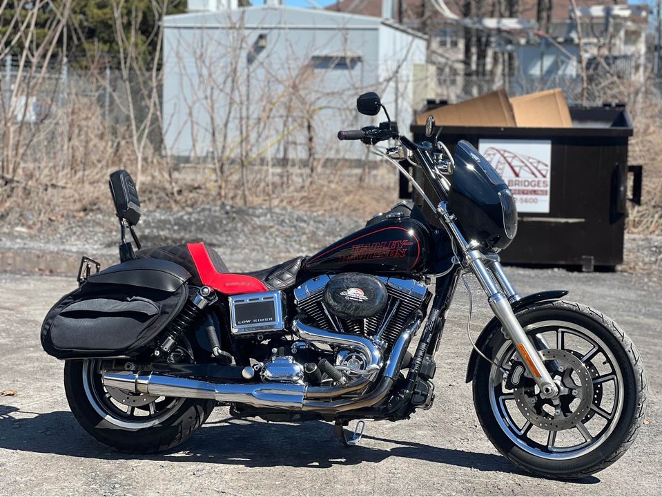 2016 FXDL