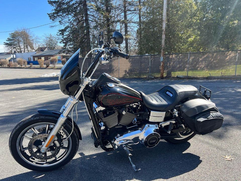 2016 FXDL