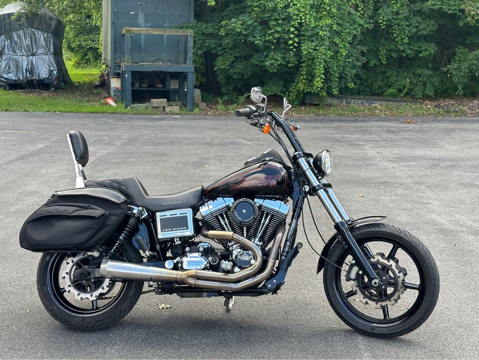 2016 FXDL