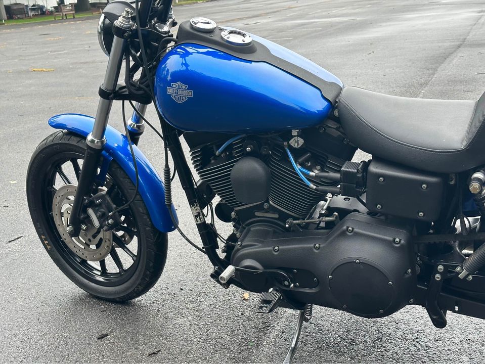 2000 FXDX