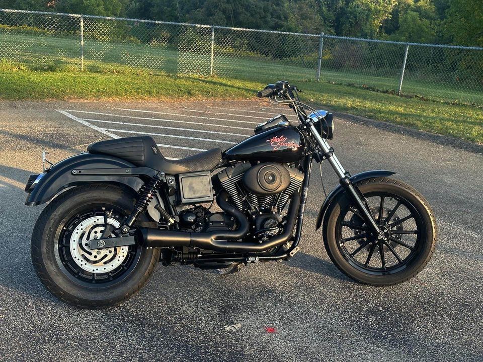 2002 FXDL