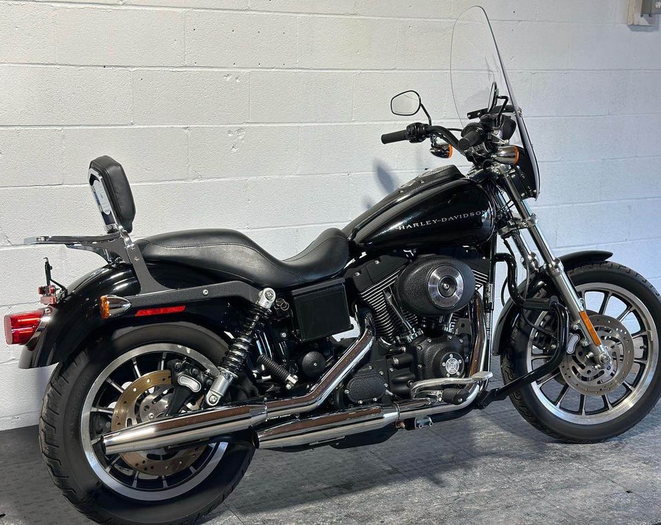 2005 FXDX