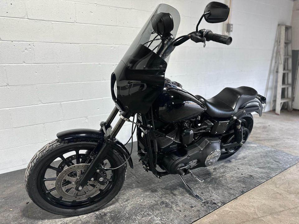 2001 FXDX