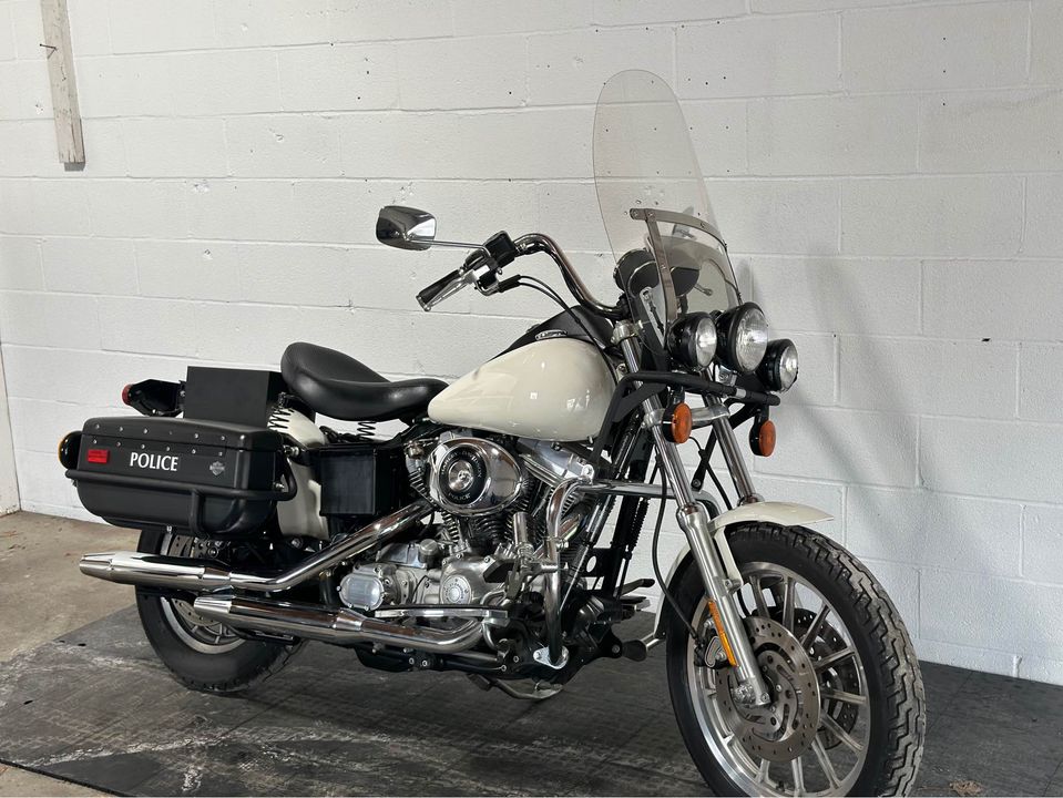 2001 FXDP