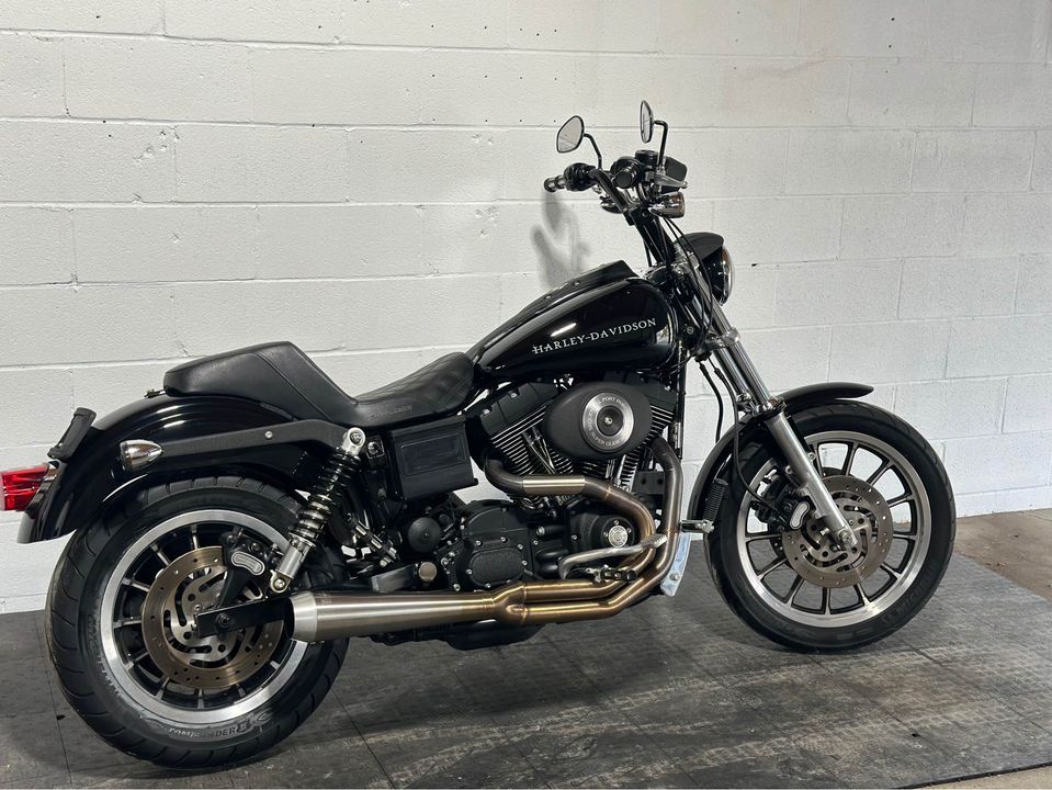 2005 FXDXi