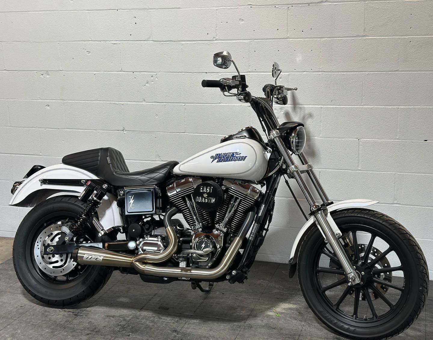 2005 FXDL